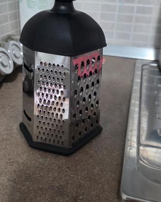 Grattugia plus in acciaio inox a 6 facce