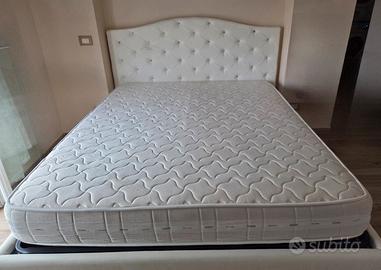 Letto matrimoniale contenitore con materasso 