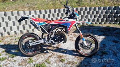 FANTIC MOTOR SUPERMOTARD 50CC 