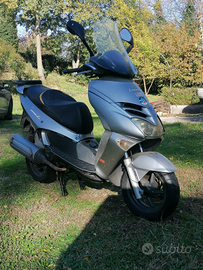 Sccoter Aprilia mba5 - 150 cc