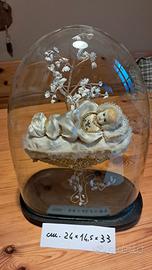 Teca in vetro con statuetta Maria Bambina