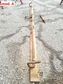 catenaccio verticale per portone in ferro battuto