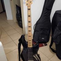 Basso elettrico Marcus Miller 5 corde