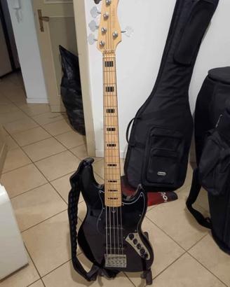 Basso elettrico Marcus Miller 5 corde