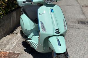 Vespa primavera 125