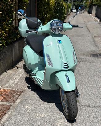 Vespa primavera 125