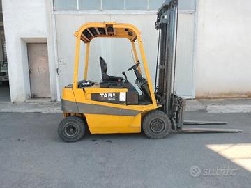 Carrello elevatore 27 q.li