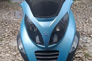 Scooter piaggio MP3 cilindrata 250