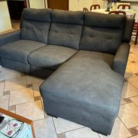 Divano MILOS con penisola come nuovo, 3 posti