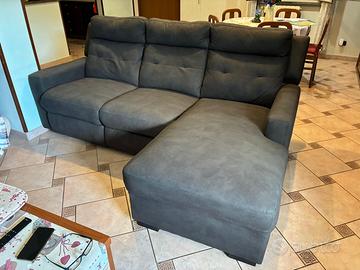 Divano MILOS con penisola come nuovo, 3 posti