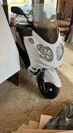 Scooter 300