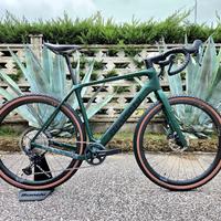 gravel Bianchi Arcadex Pro