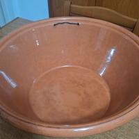 Scivedda antica in terracotta smaltata