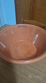 Scivedda antica in terracotta smaltata