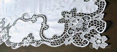 Completo lenzuola matrimoniali in pizzo Burano