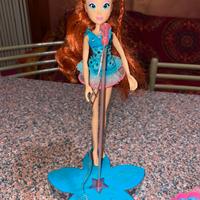 Winx palco con microfono Bloom