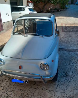 Auto d'epoca Fiat 500