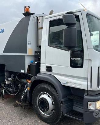 Iveco eurocargo 150e22 spazzatrice SCHMIDT