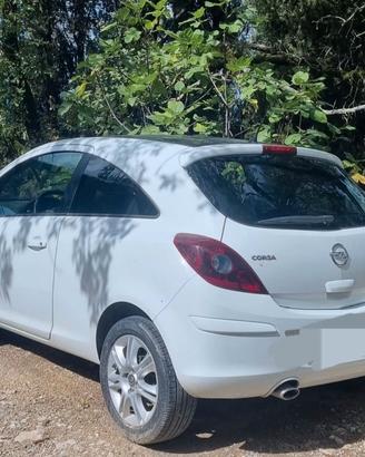 Opel Corsa 2013 GPL per ricambi