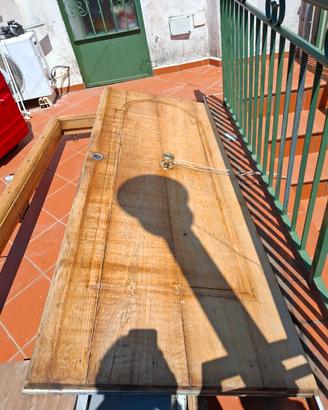 portone in legno 