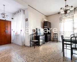 Trivano con Cucina Separata, Ascensore e P.Auto