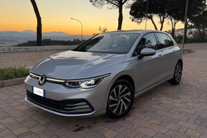 Volkswagen Golf 1.4 TSI eHYBRID DSG Style
