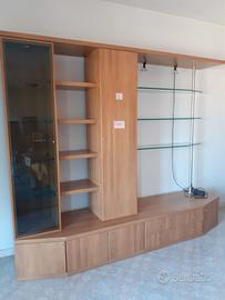 Arredo per ufficio o salotto.