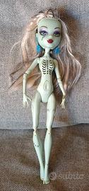 Monster High Frankie Stein Ghouls Alive Bambola