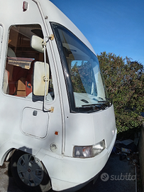 Camper eura mobil integra 760