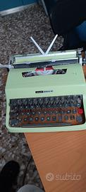 macchina da scrivere Olivetti 32 con custodia