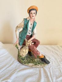 Statuetta di un pastorello in ceramica vintage