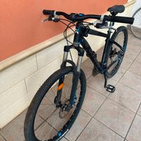 Bici “b-twin rockrider 520”