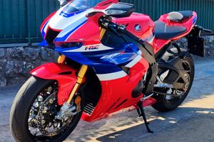 HONDA CBR 1000 RR R SP