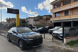 MASERATI Levante V6 Diesel 275 CV AWD Gransport