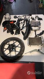 STOCK RICAMBI DA RIPRISTINARE KTM 1050 ADVENTURE