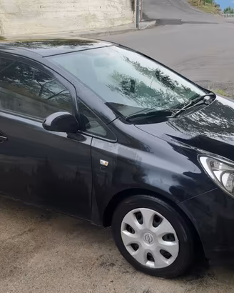 opel corsa 1.2 benzina 60.000 km