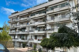 Spazioso luminoso caldo e silenzioso 80mq +40 gara