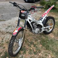 Montesa repsol trial