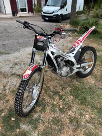 Montesa repsol trial