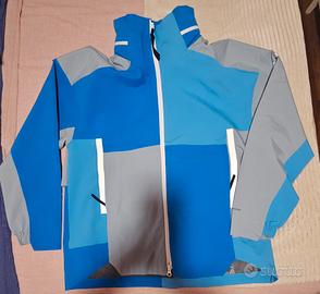 Giacca  Adidas da trekking.