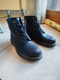Stivaletti Dr Martens classici con pelle morbida