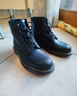 Stivaletti Dr Martens classici con pelle morbida