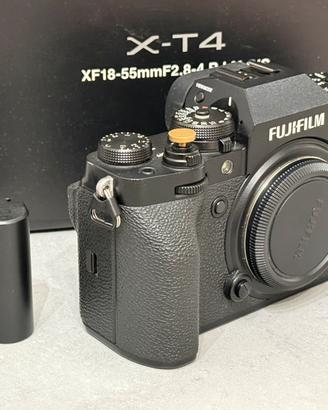 FUJIFILM XT4