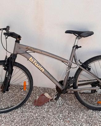 Mountain Bike B'Twin Original 5.1 / Bici da Città
