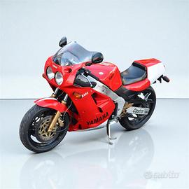 Yamaha FZR 1000 "Genesis" - 1988 - 26.000 km