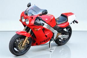 Yamaha FZR 1000 "Genesis" - 1988 - 26.000 km