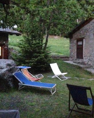 Baita pietra e legno