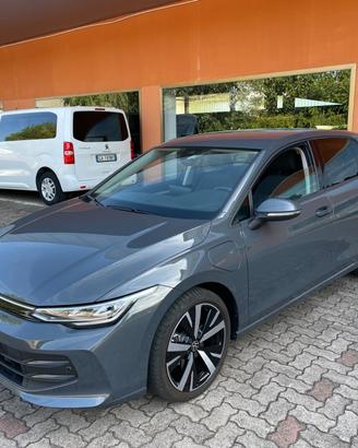 Volkswagen Golf 1.5 TSI eHybrid DSG Edition Plus 2