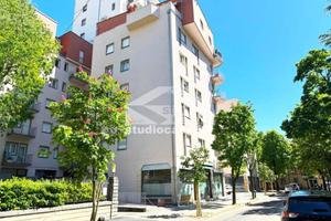 Appartamento di 154 m² con più di 5 locali e posto