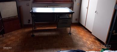 Scrivania Spazio di BBPR per Olivetti Synthesis